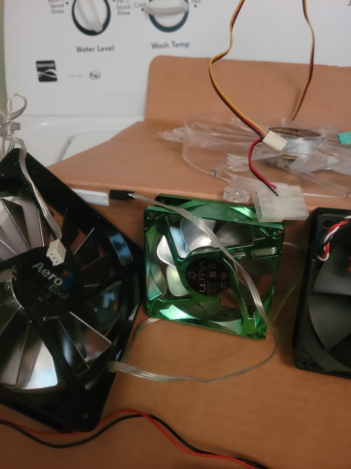 aerocool 120mm , 8 inches aero cool ,3 of 40mm, 1 of 80mm
