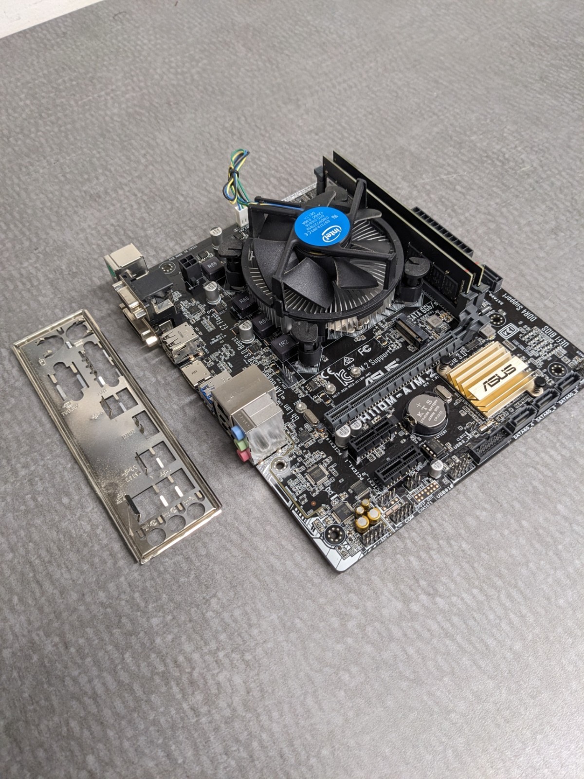 ** 3.9 GHz Intel i3-7100 CPU + ASUS H110M-A/M.2 Motherboard + 8GB RAM