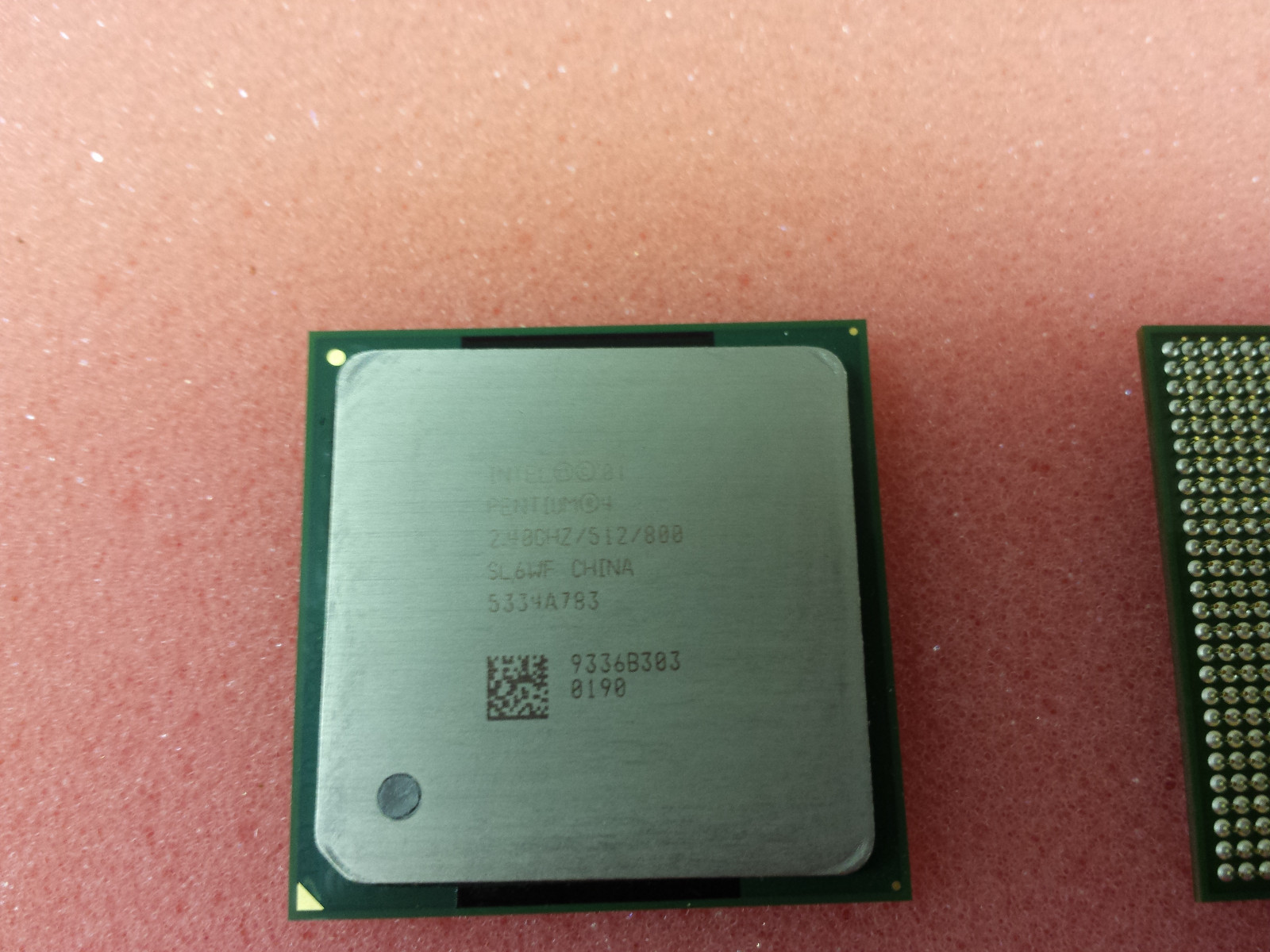 SL6WF Intel Pentium 4 2.4GHZ 512K cache 800FSB HT Technology tested working