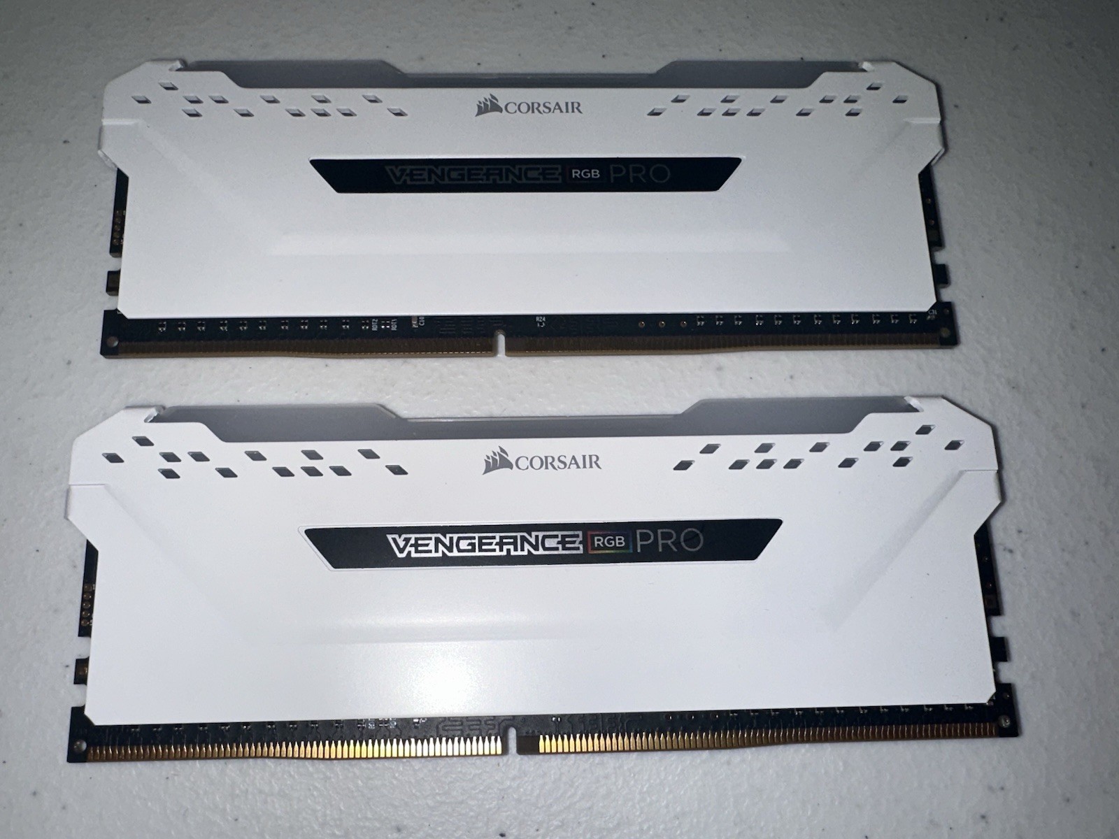 Corsair Vengeance RGB Pro 16GB (2 x 8GB) PC4-28800 DDR4 3600 CMW16GX4M2D3600C18W