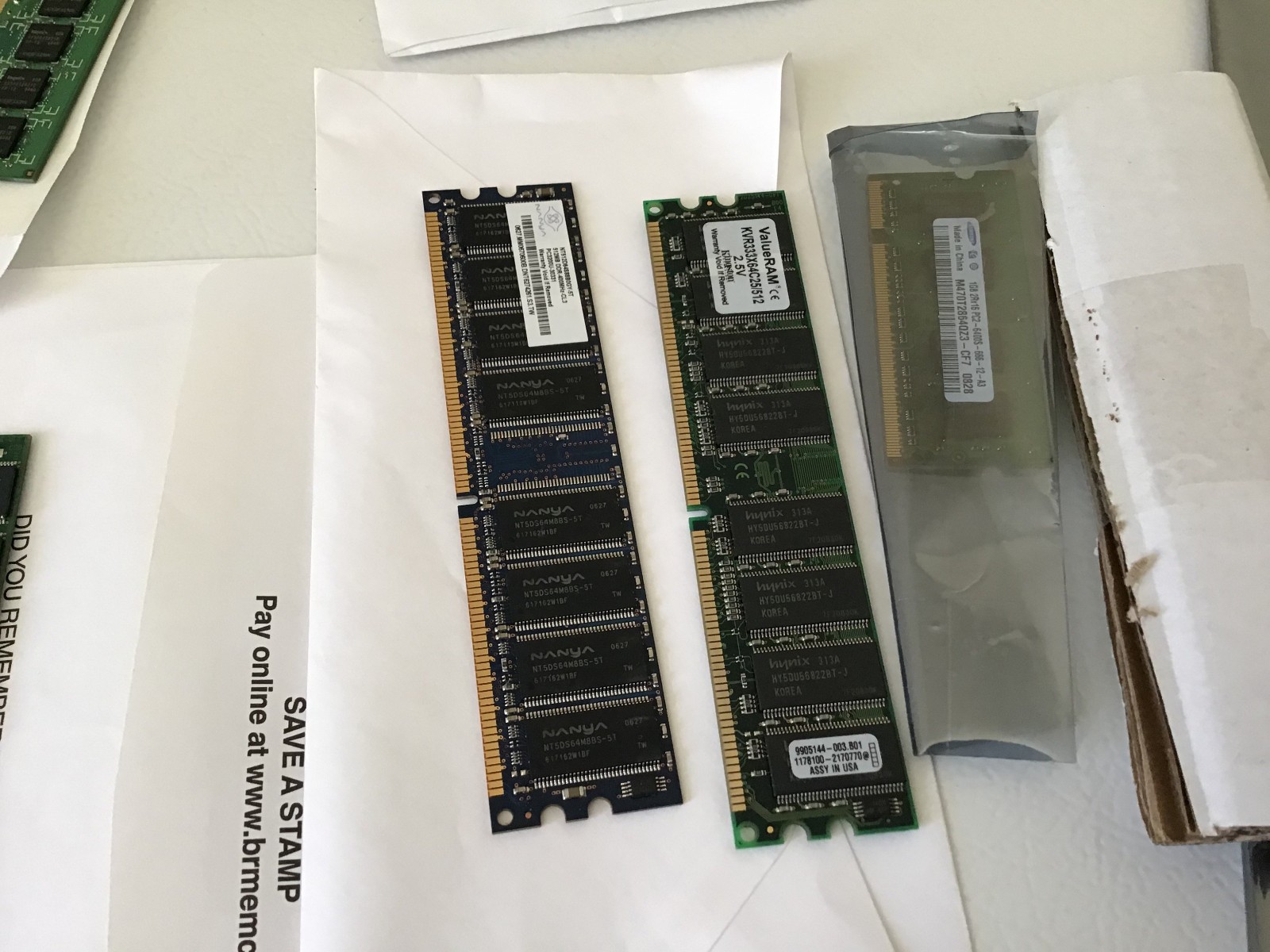 ATI Radeon 109-B62941-00 Video Card w/ Cables & 30 Plus Assorted DDR RAM Memory