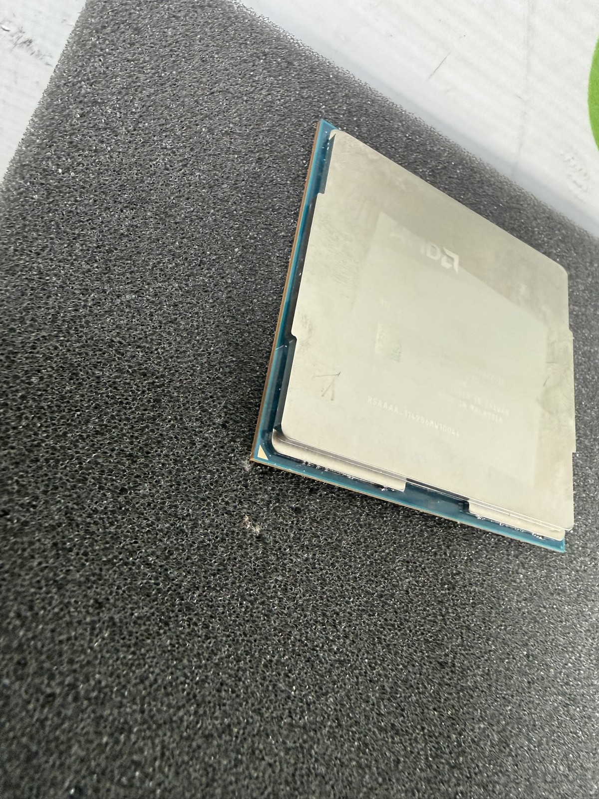 AMD EPYC Genoa SP5 Zen 4 16-Core 3.7GHz Server Processor CPU 100-000000627-11