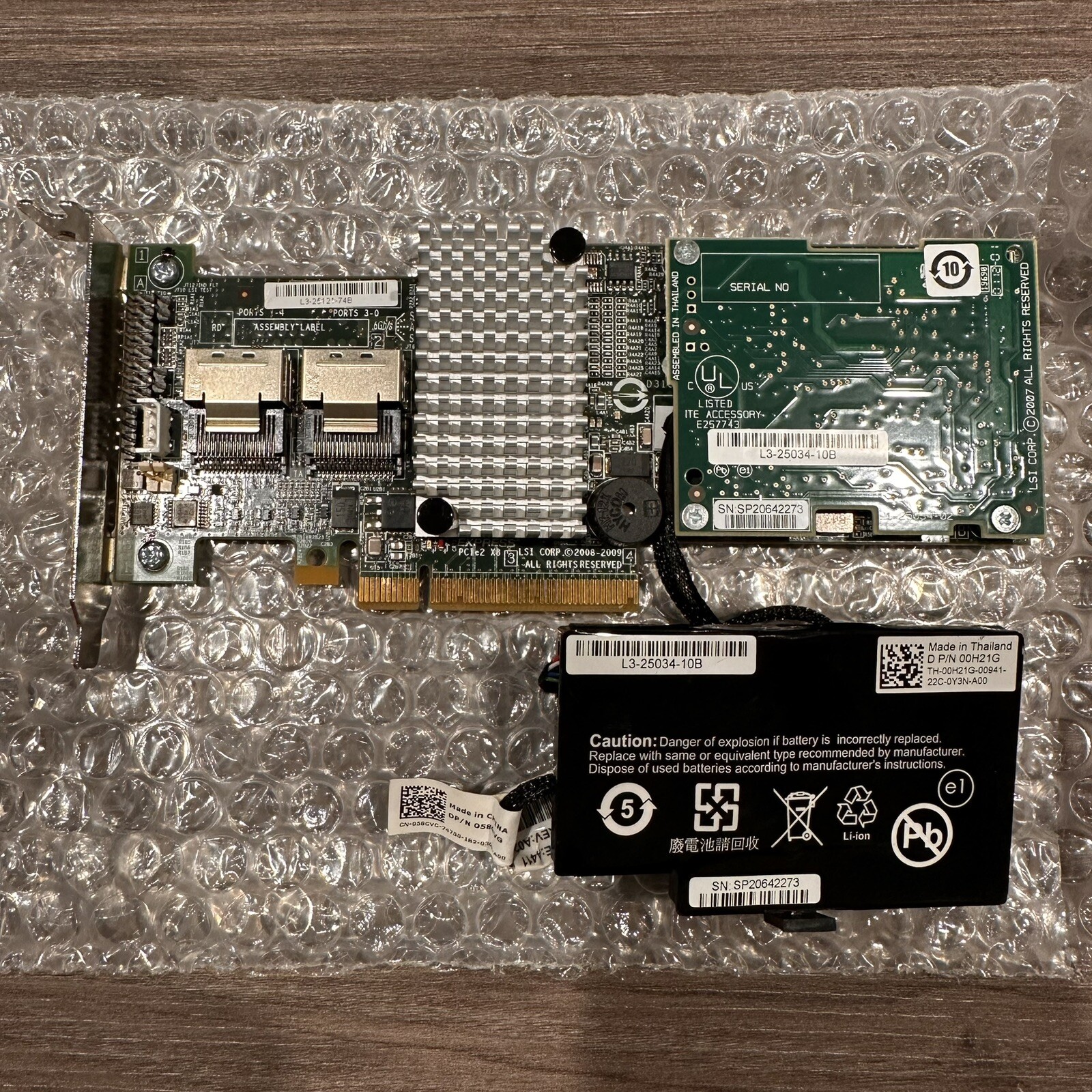 LSI L3-25121-74B 6GB/s RAID CONTROLLER CARD W/ BATTERY AND CABLES LOW PROFILE