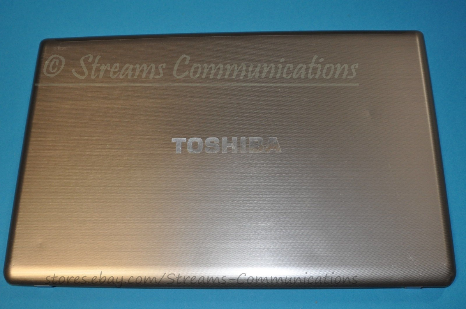 TOSHIBA Satellite P875 P875-S7102 17.3 in Laptop LCD Back Cover Lid)