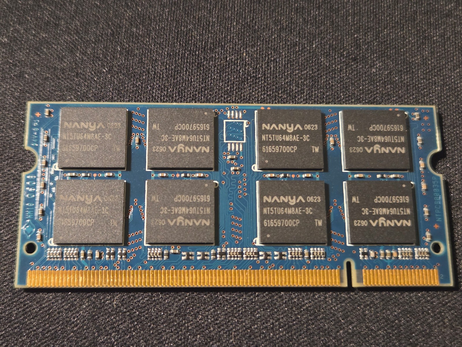 Nanya 1GB DDR2-667 NT1GT64U8HA0BN-3C SODIMM PC2-5300, Apple iMac Ram