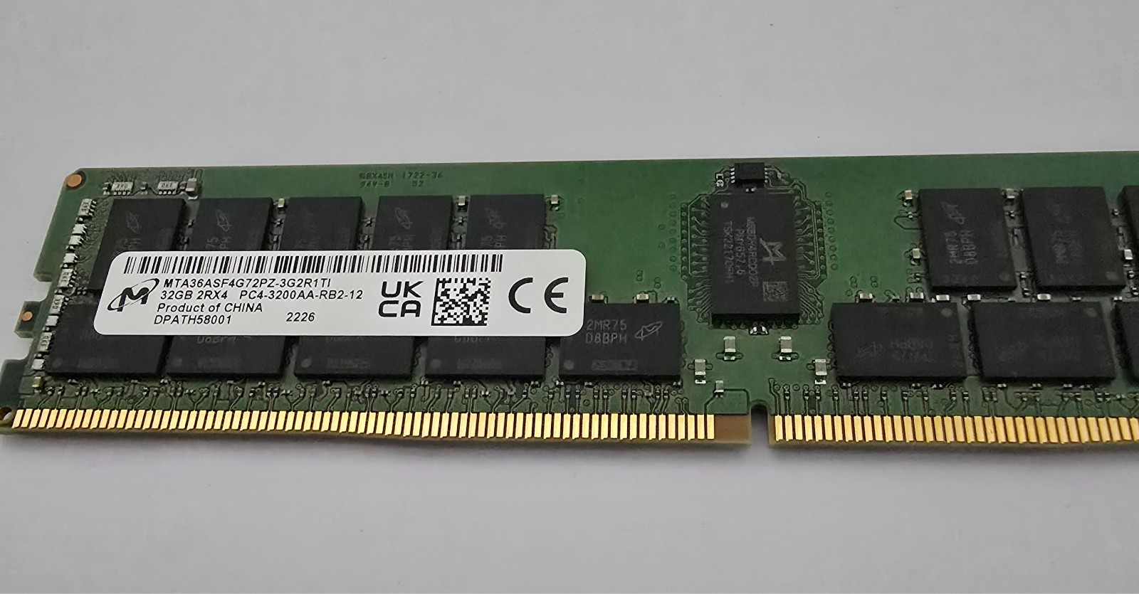 Micron 32GB 2RX4 PC4-3200AA ECC REG RDIMM Server Memory MTA36ASF4G72PZ