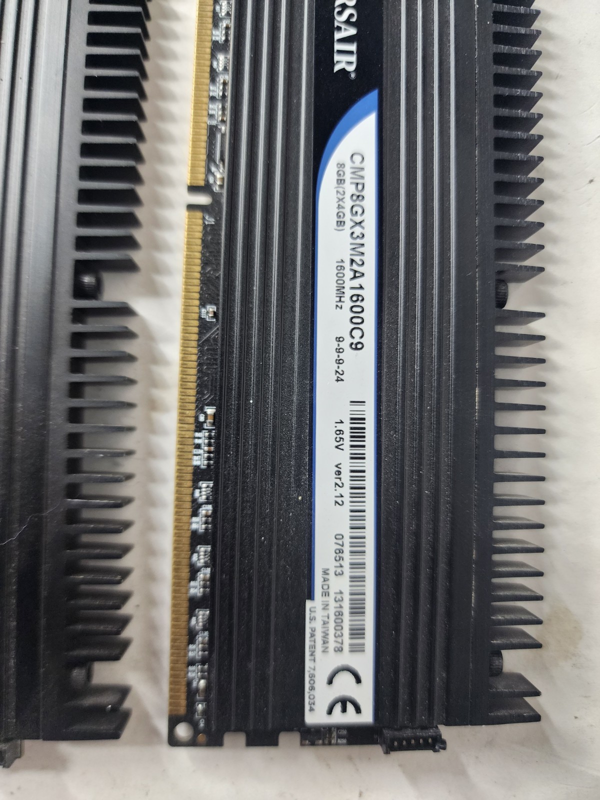 2 Sticks Cosair Dominator CMP8GX3M2A1600C9 8gb(2×4) 1600MHz CL 9-9-9-24