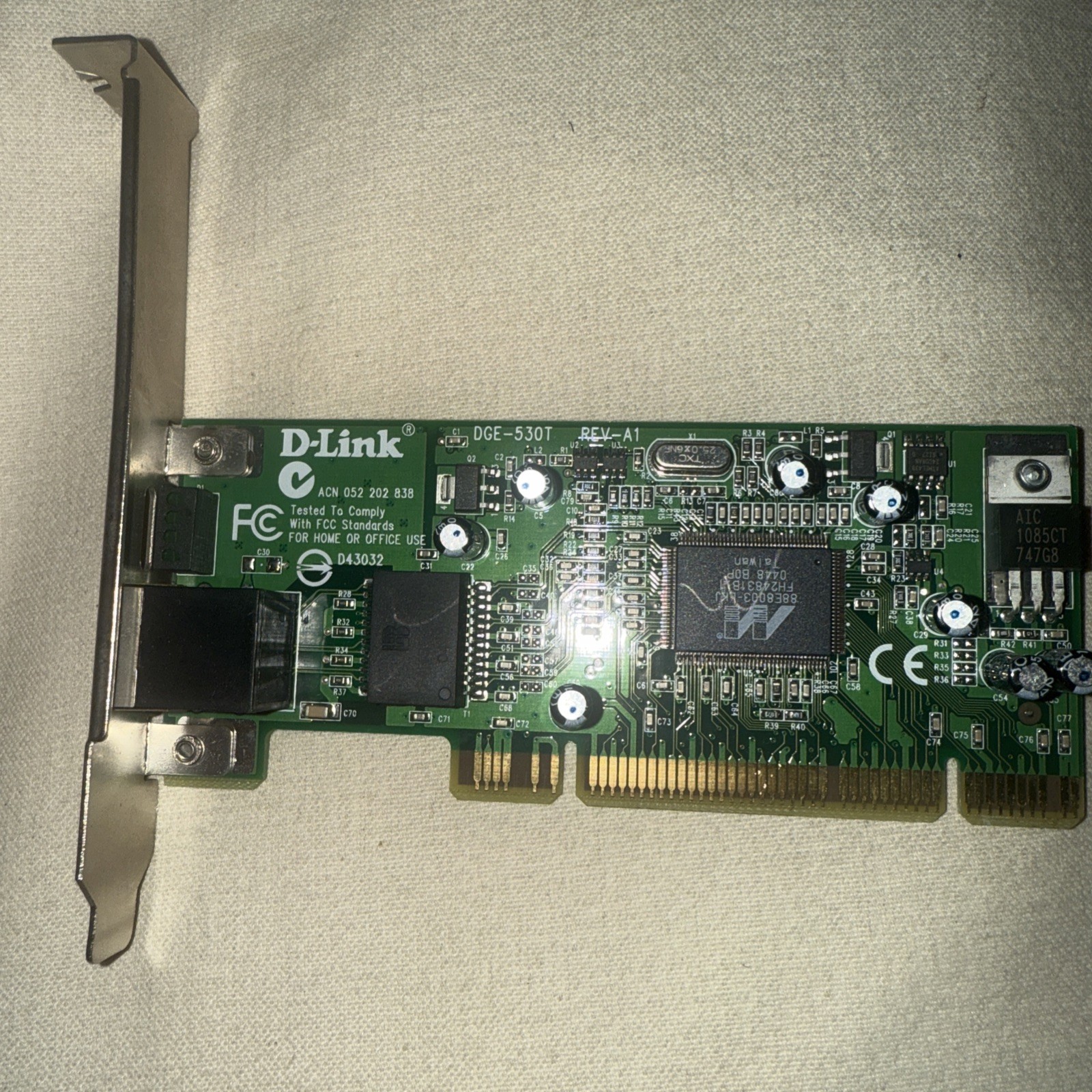 D-Link DGE-530T 10/100/1000 Mbps Gigabit Desktop PCI Adapter DRG3-3