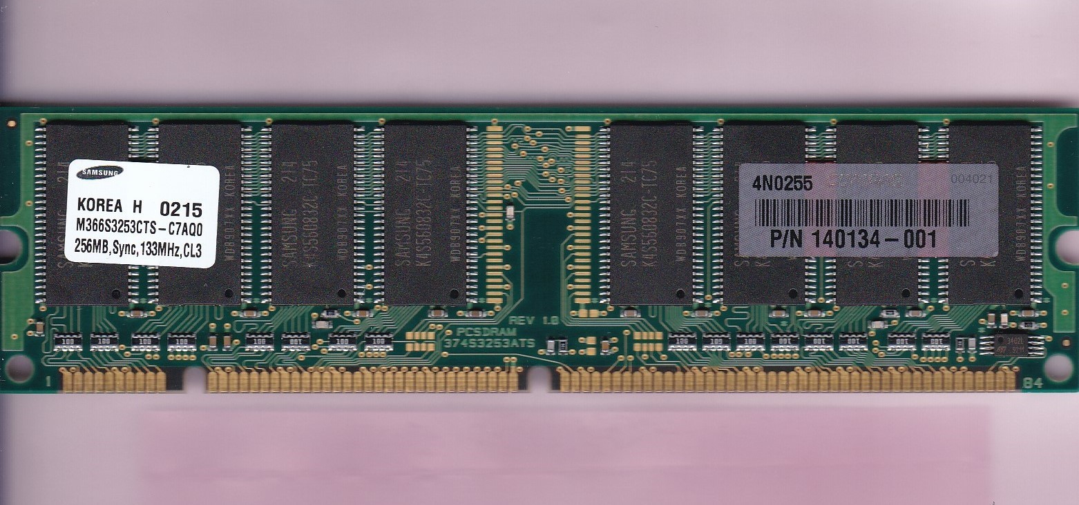 256MB PC-133 SAMSUNG M366S3253CTS-C7AQ0 COMPAQ 140134-001 Memory STICK PC133 SDR