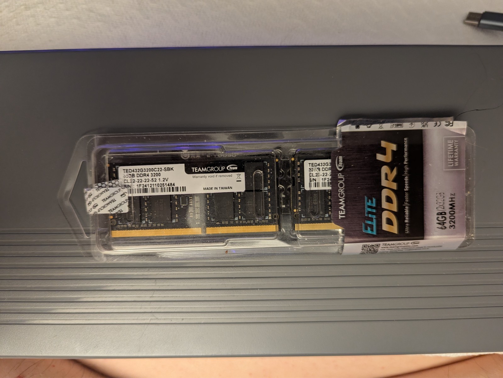 TEAMGROUP Elite DDR4 64GB Kit (2 x 32GB) 3200MHz CL22 SODIMM 260-Pin Laptop NUC