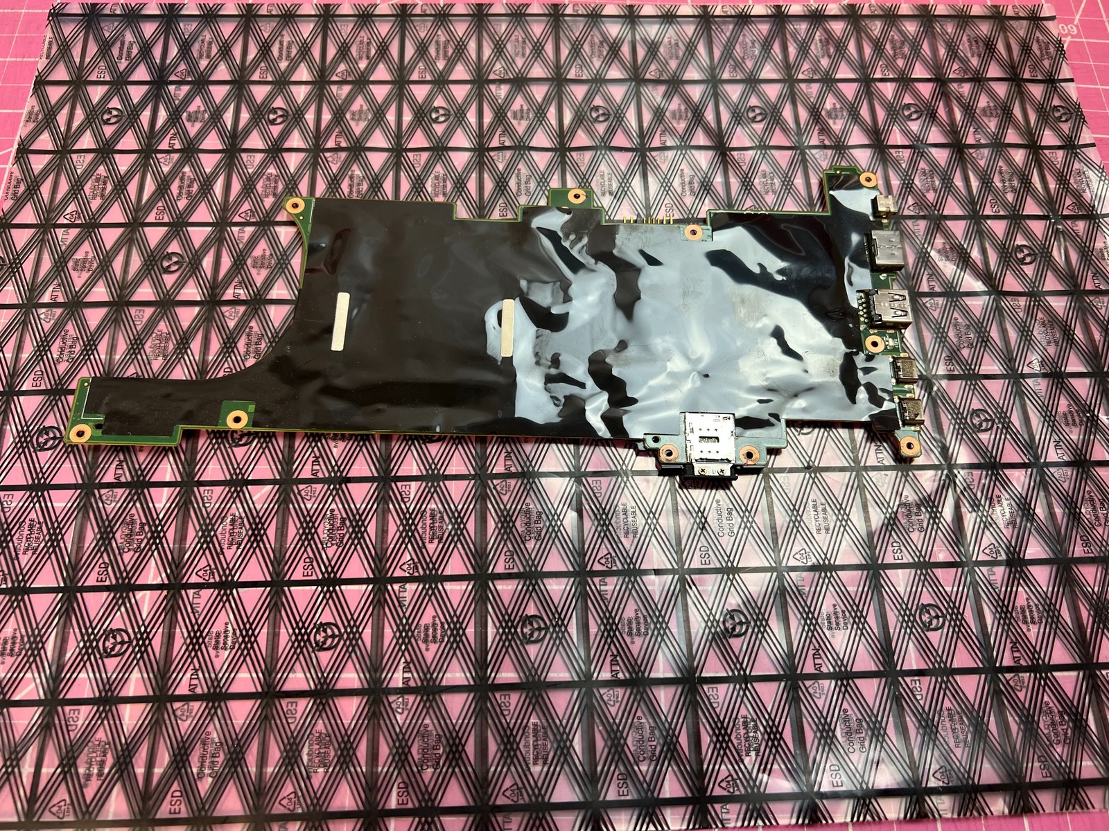 Lenovo ThinkPad X1 Carbon 5th i7-7500U 2.7GHz 8GB Motherboard 01YN038 01AY065