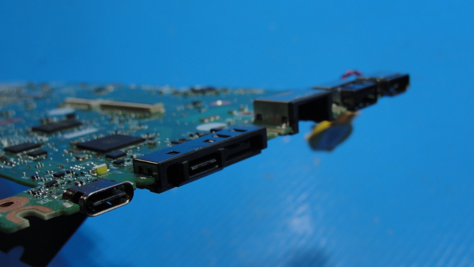 Lenovo ThinkPad 14” T480s Genuine Intel i7-8650U 1.9GHz 8GB Motherboard 02HL854