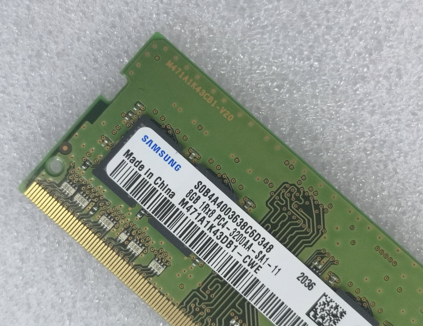 SAMSUNG 8GB DDR4 3200 Laptop SO-DIMM RAM 1Rx8 PC4-25600 M471A1K43DB1-CWE 260pin