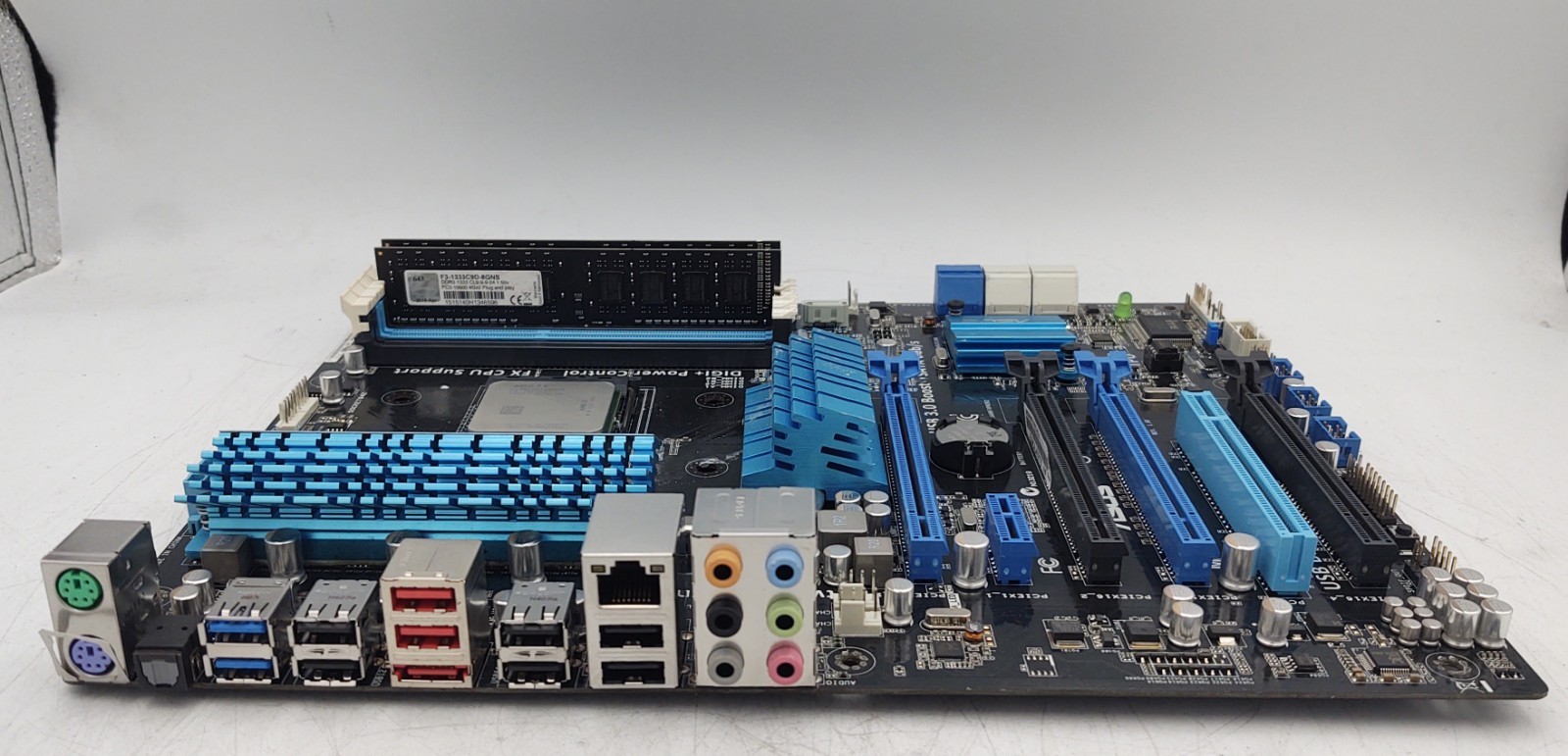 ASUS M5A99FX PRO R2.0 Motherboard + AMD FX-8320 + 8GB RAM – FAST SHIPPING