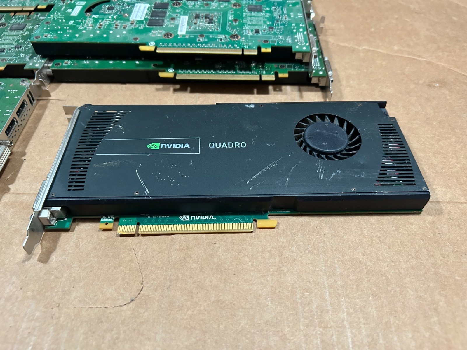 LOT OF 8 Nvidia Quadro 4000 2GB GDDR5 Graphics Video Card DVI 2x DisplayPort