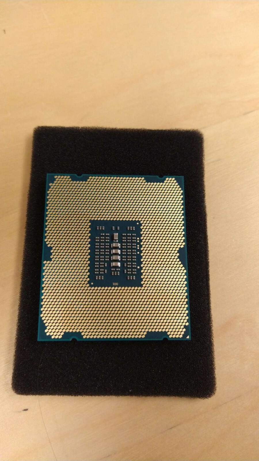 SR1AU Intel Core i7-4820K Quad-Core 3.70GHz 5.00GT/s DMI2 10MB L3 Cache LGA2011