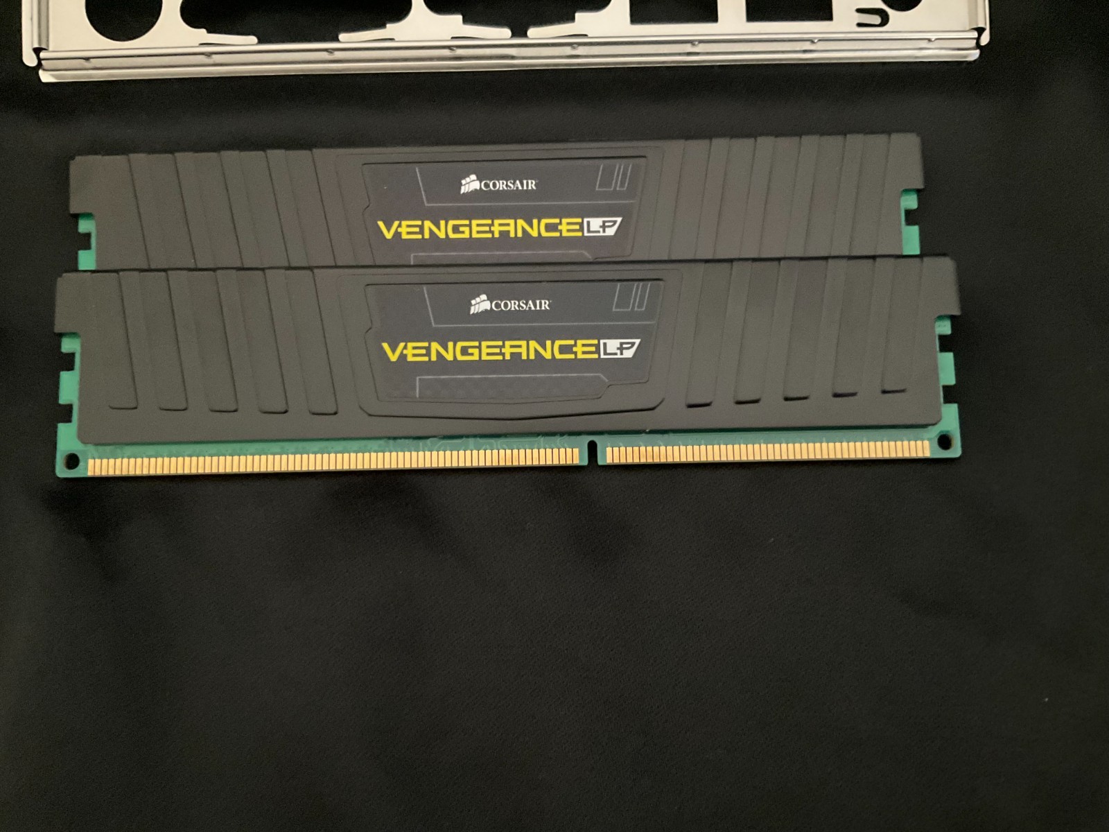 MSI C847IS-P33 motherboard with integrated processor and 8GB included memory