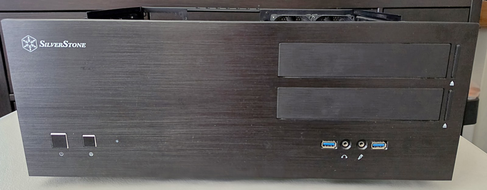 SilverStone GD08B Technology Grandia Series Aluminum HTPC Computer Case