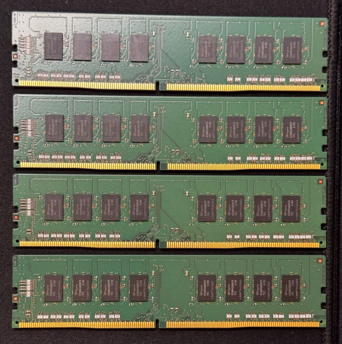 SK Hynix 32GB 2133 MHz DDR4 CL15 1.2V (4 x 8GB) RAM Kit (HMA41GU6AFR8N-TF)
