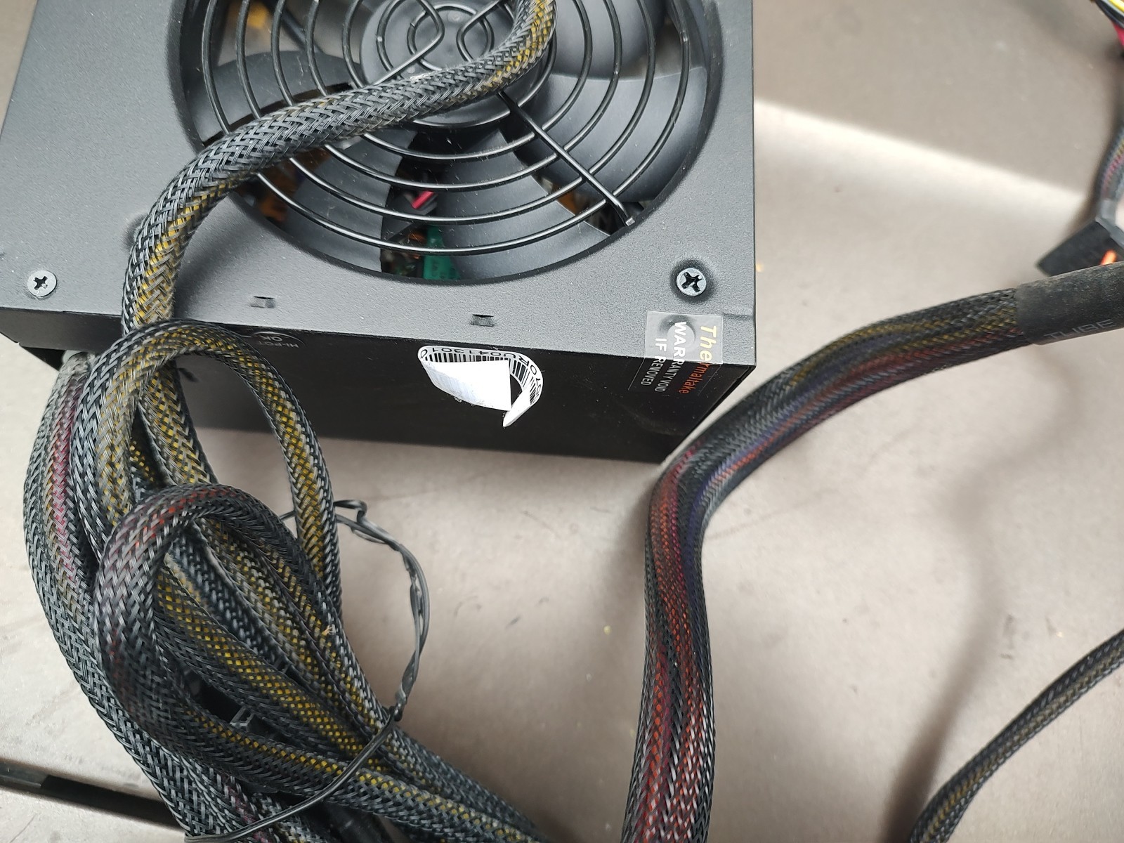 Thermaltake Tr2 430w Atx Power Supply