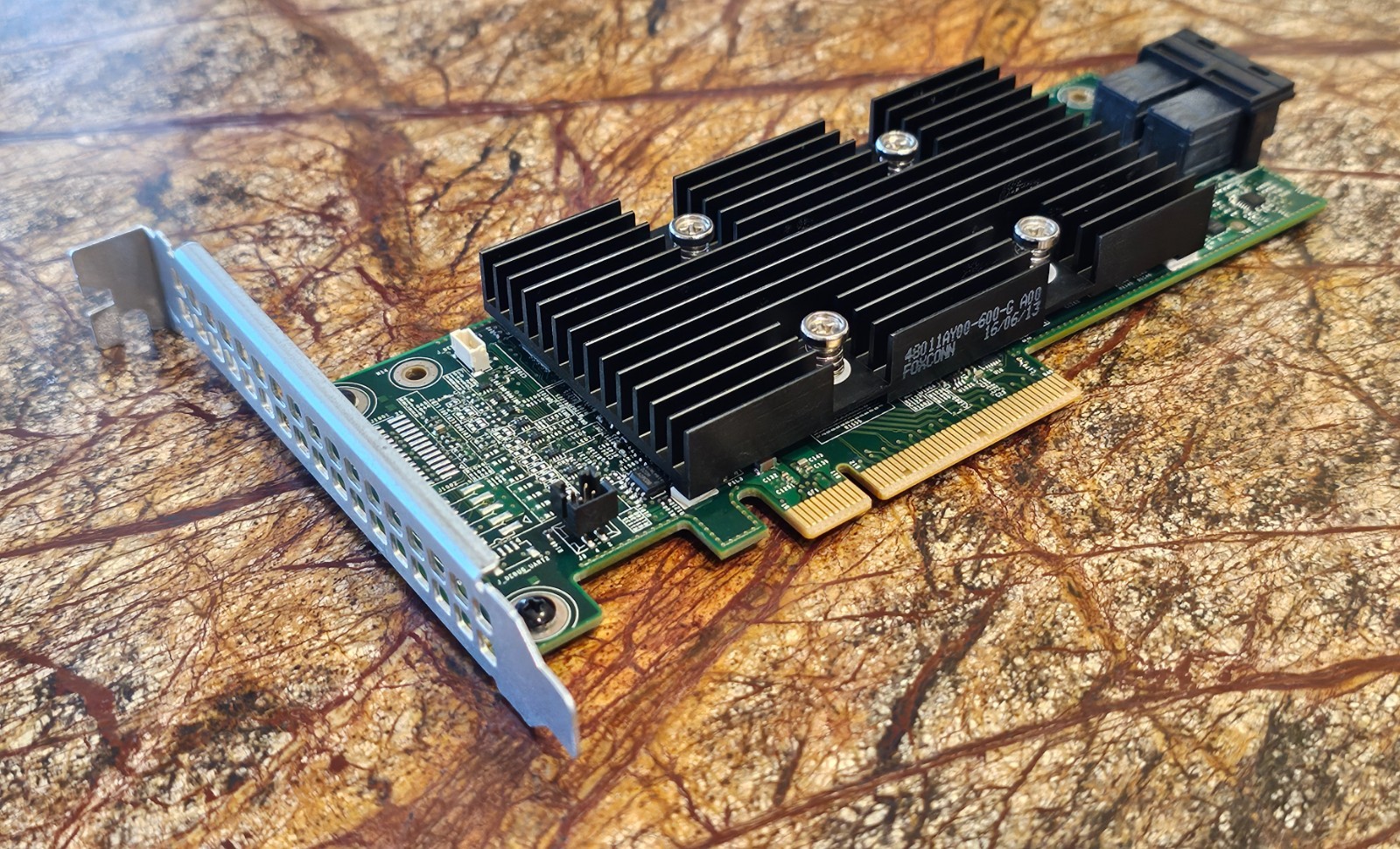 Dell PERC H330 RAID Controller 12Gb/s SAS SATA PCIe HBA 4Y5H1 FW 25.5.9.0001