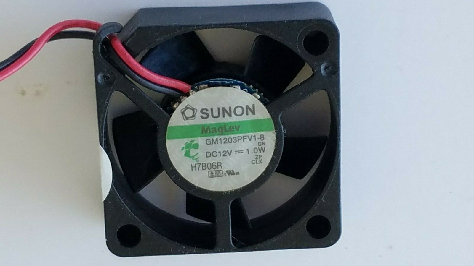 Ref – GM1203PFV1-8 Sunon 12v DC 1.0w Cooling Case 30x30x10mm Fan Assembly (66-6)