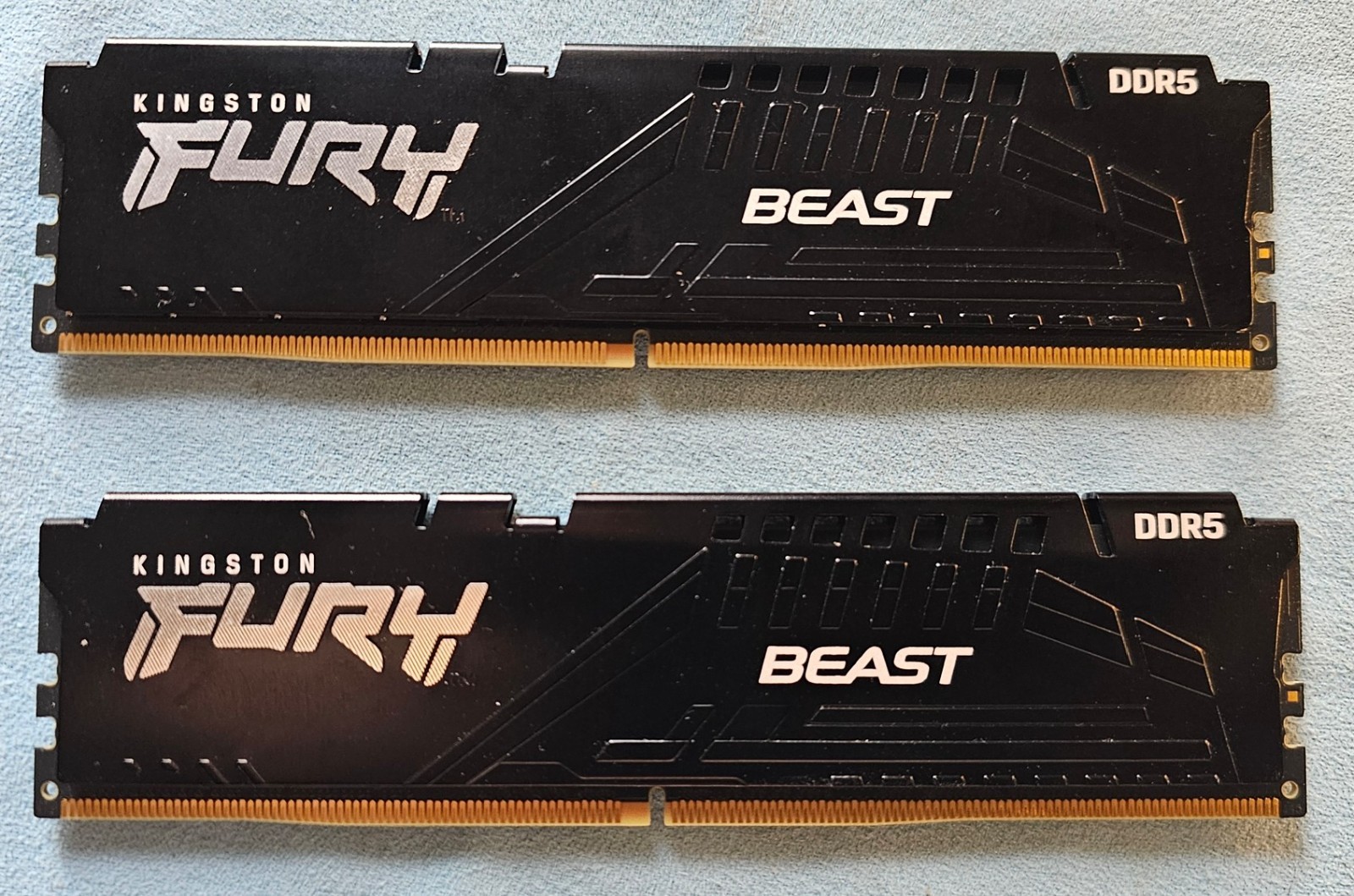 Kinston 64GB DDR5 6400MHz 2RX8 UDIMM Intel XMP Certified Desktop Memory Kit