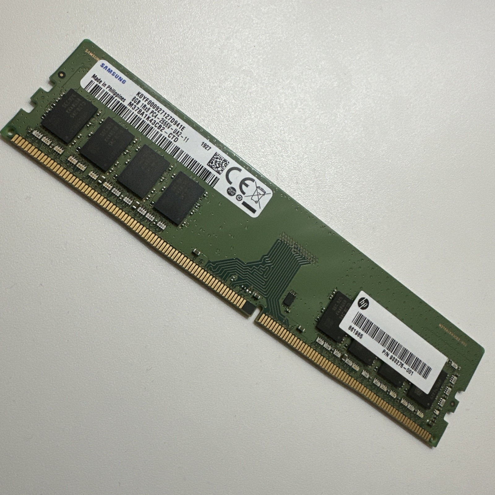 Samsung 8GB 2666MHz 288-pin UDIMM DDR4 RAM Memory (M378A1K43DB2-CTD)