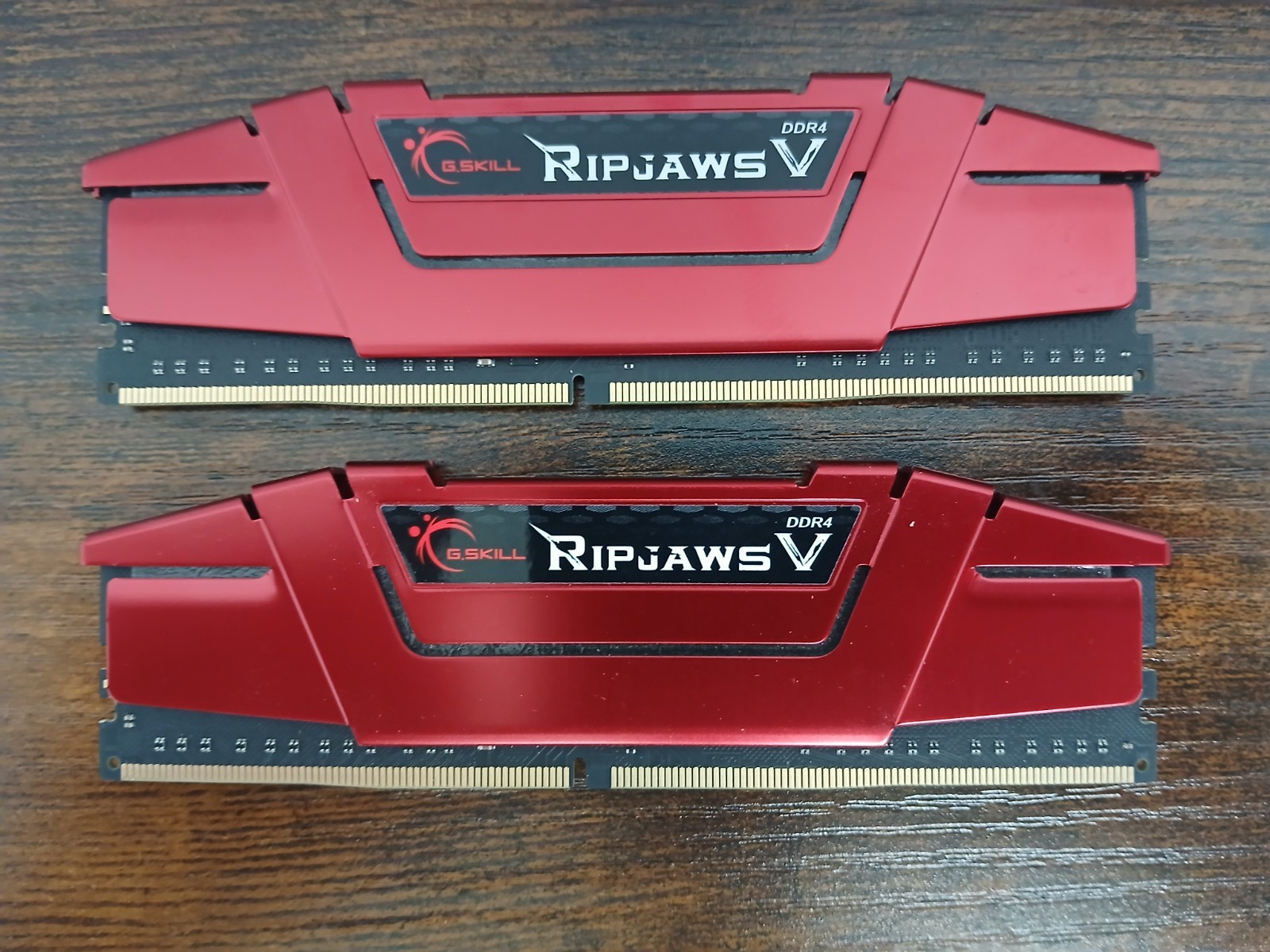 G.SKILL Ripjaws V 16GB DDR4 2666MHz (2x8GB) CL15 Desktop RAM F4-2666C15D-16GVR