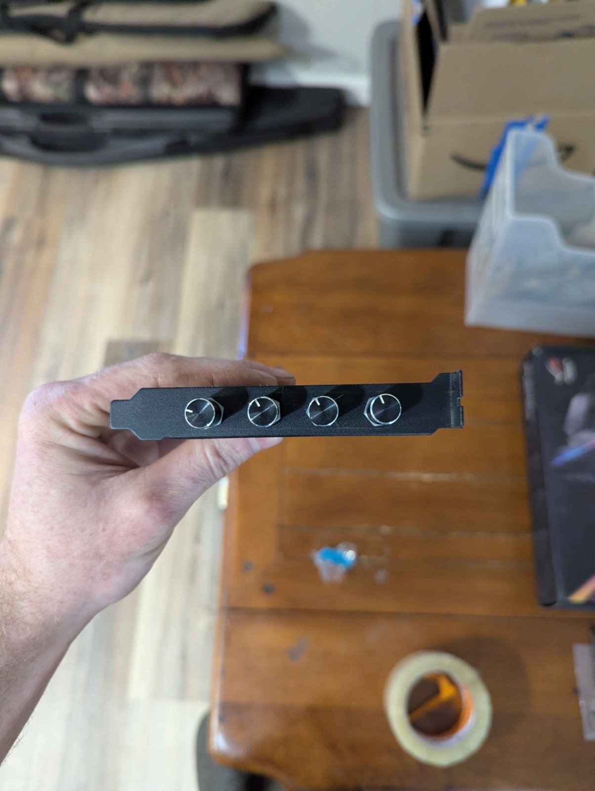 Lamptron CP436 4-CHANNEL FAN CONTROL FOR PCI SLOT