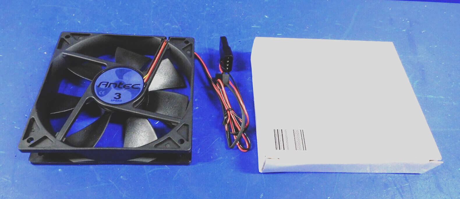 NEW Antec TriCool 120mm Computer PC Case FAN AT-12/SC 4-Pin 3-Speed Switch / BOX