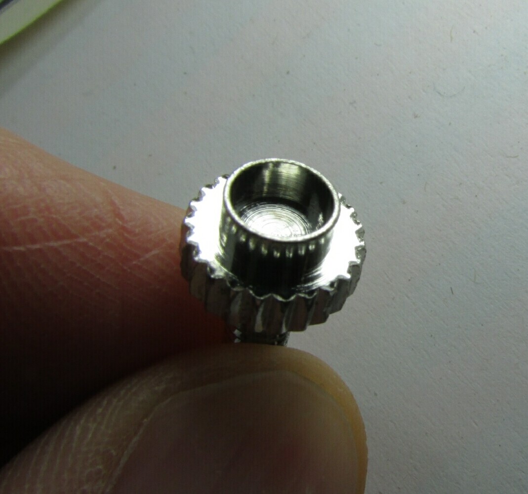 Lot 25 Fancy Nickel Plated Solid Brass Computer Case Thumb Screws, 8-32 x 9/16″