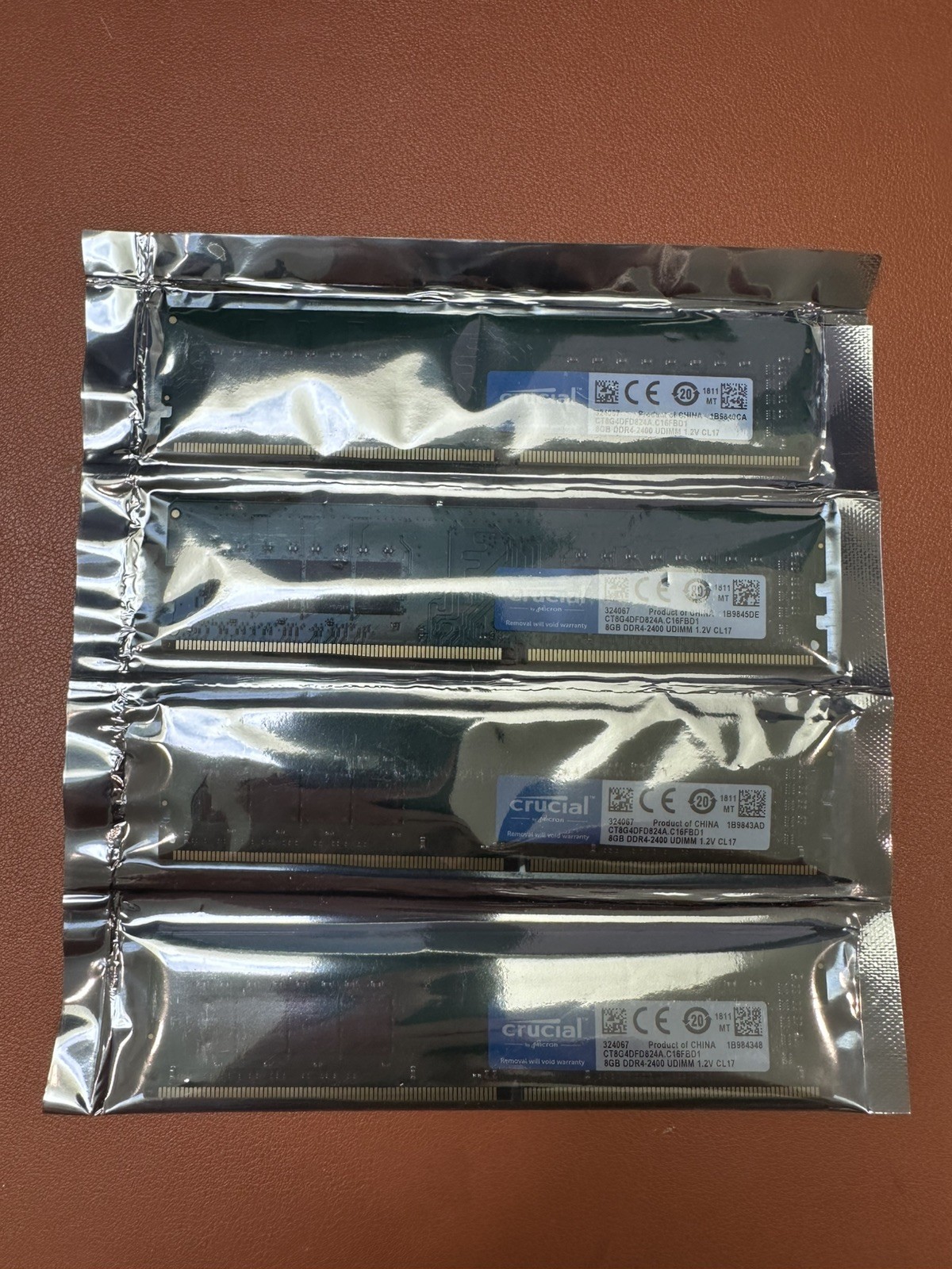 Crucial 32GB (4 x 8GB) DDR4-2400 PC4-19200 UDIMM Desktop RAM CT8G4DFD824A