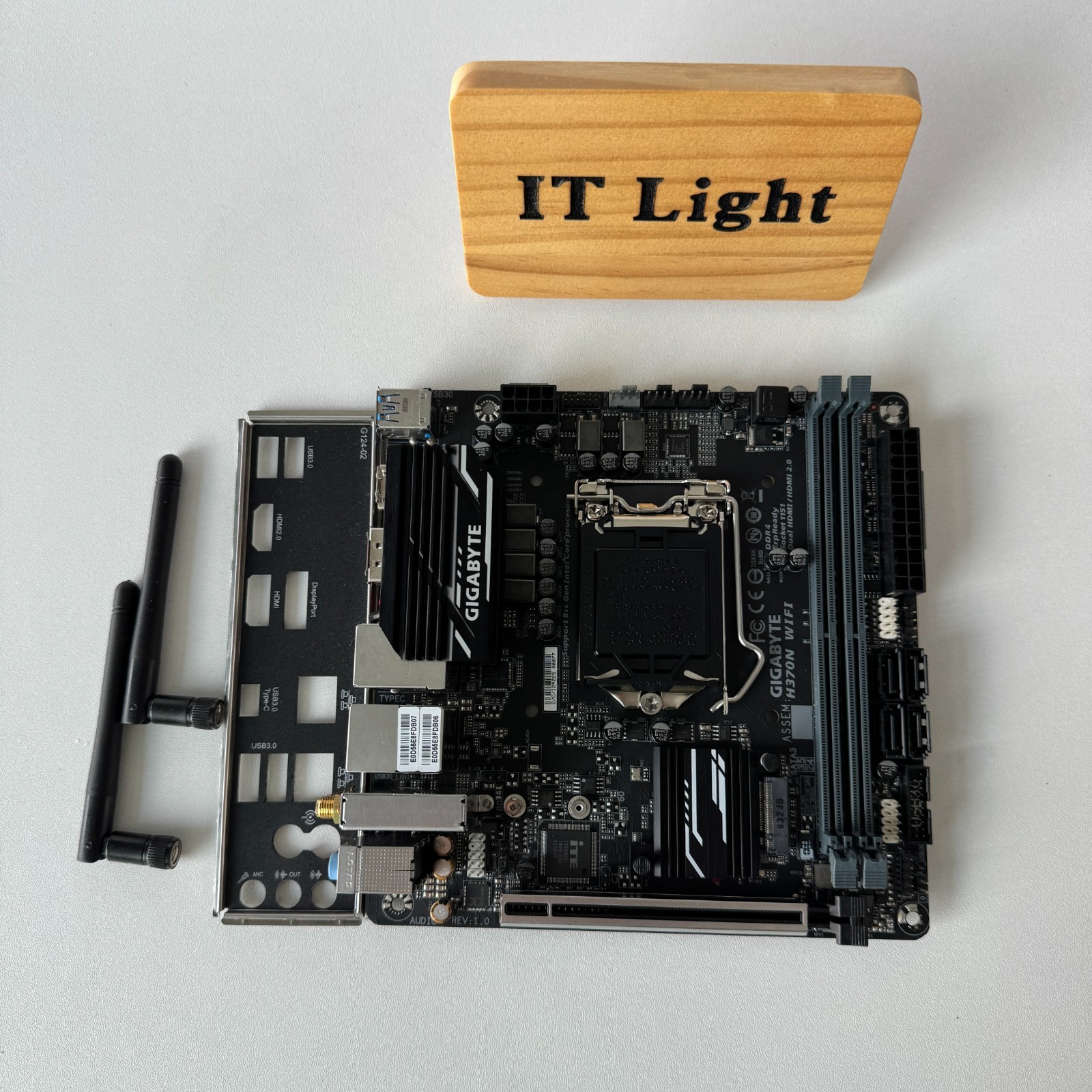 GIGABYTE H370N WIFI LGA 1151 (300 Series) Intel H370 Mini ITX Intel Motherboard