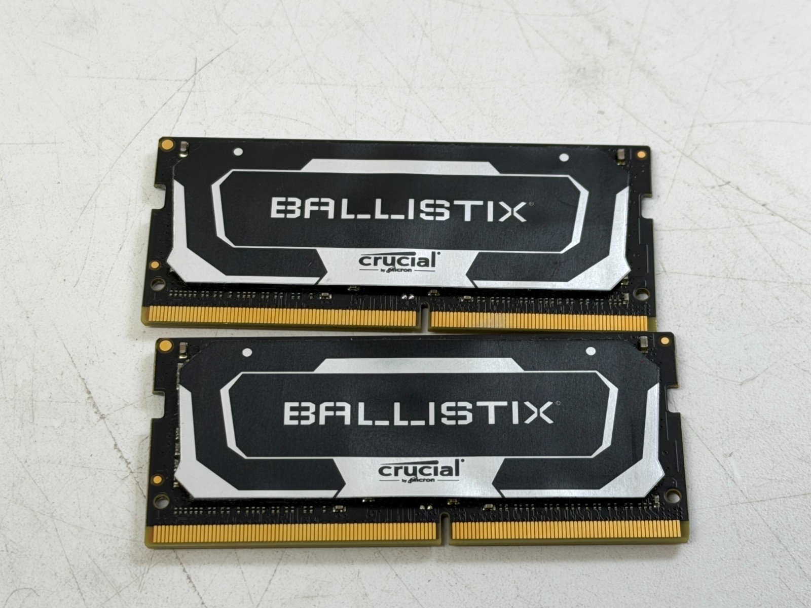 Crucial 32GB (2x16GB) DDR4-3200 SO-DIMM RAM Ballistix BL16G32C16S4B.16FE