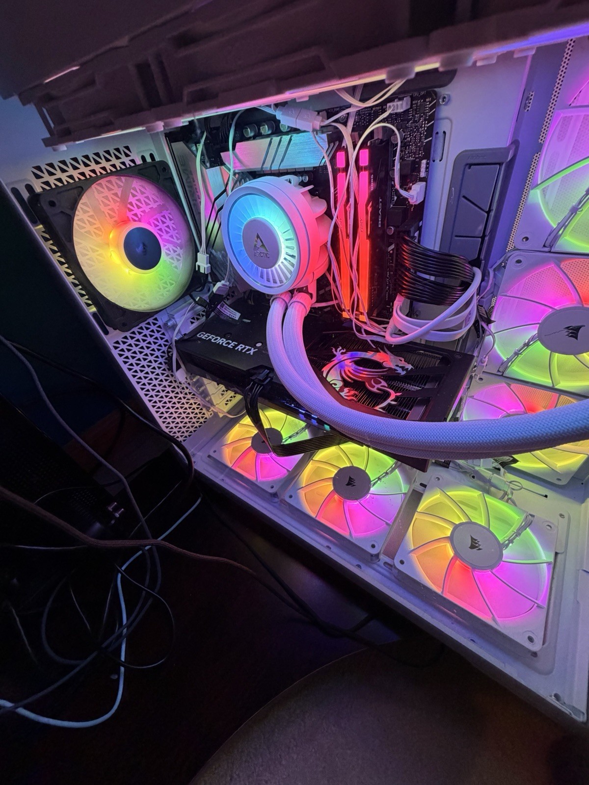 USED BROKEN*Nvidia MSI GeForce RTX 5060 Gaming OC 8GB GDDR7 Gaming Graphics Card