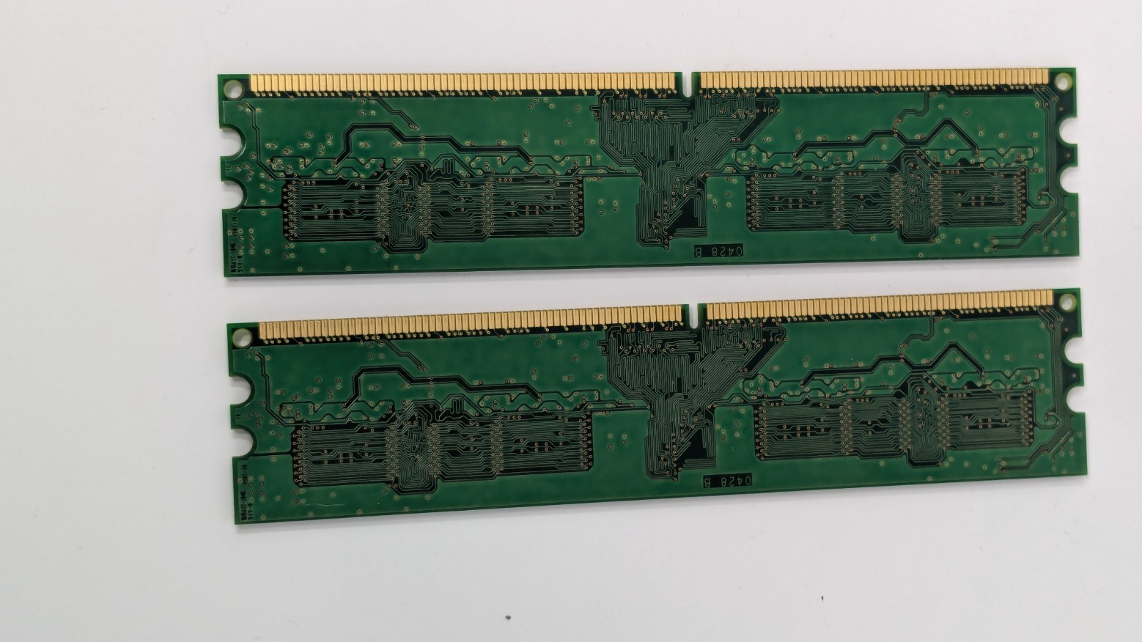 Crucial 2x 1GB DDR2 667MHz PC2-5300U 240-Pin DIMM Desktop Memory RAM Modules