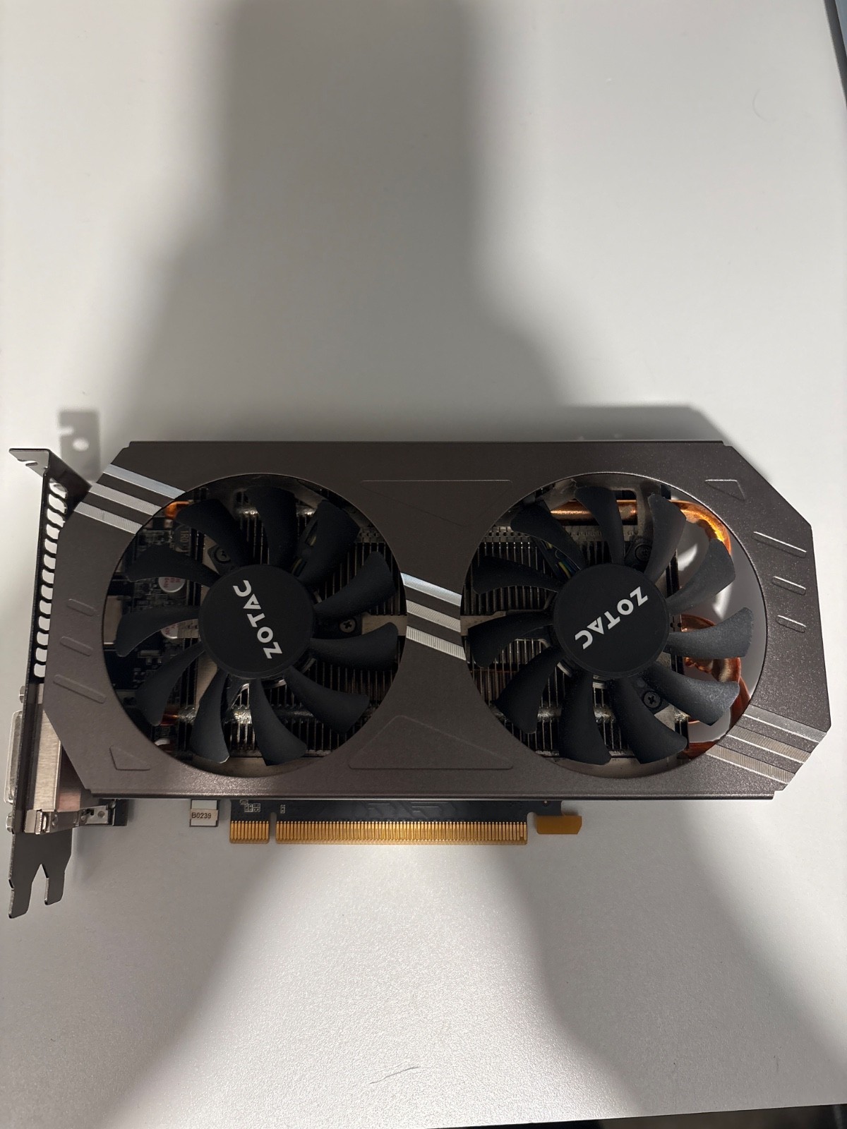 ZOTAC NVIDIA GeForce GTX 970 4GB GDDR5 Graphics Card (2881N366040Z8)