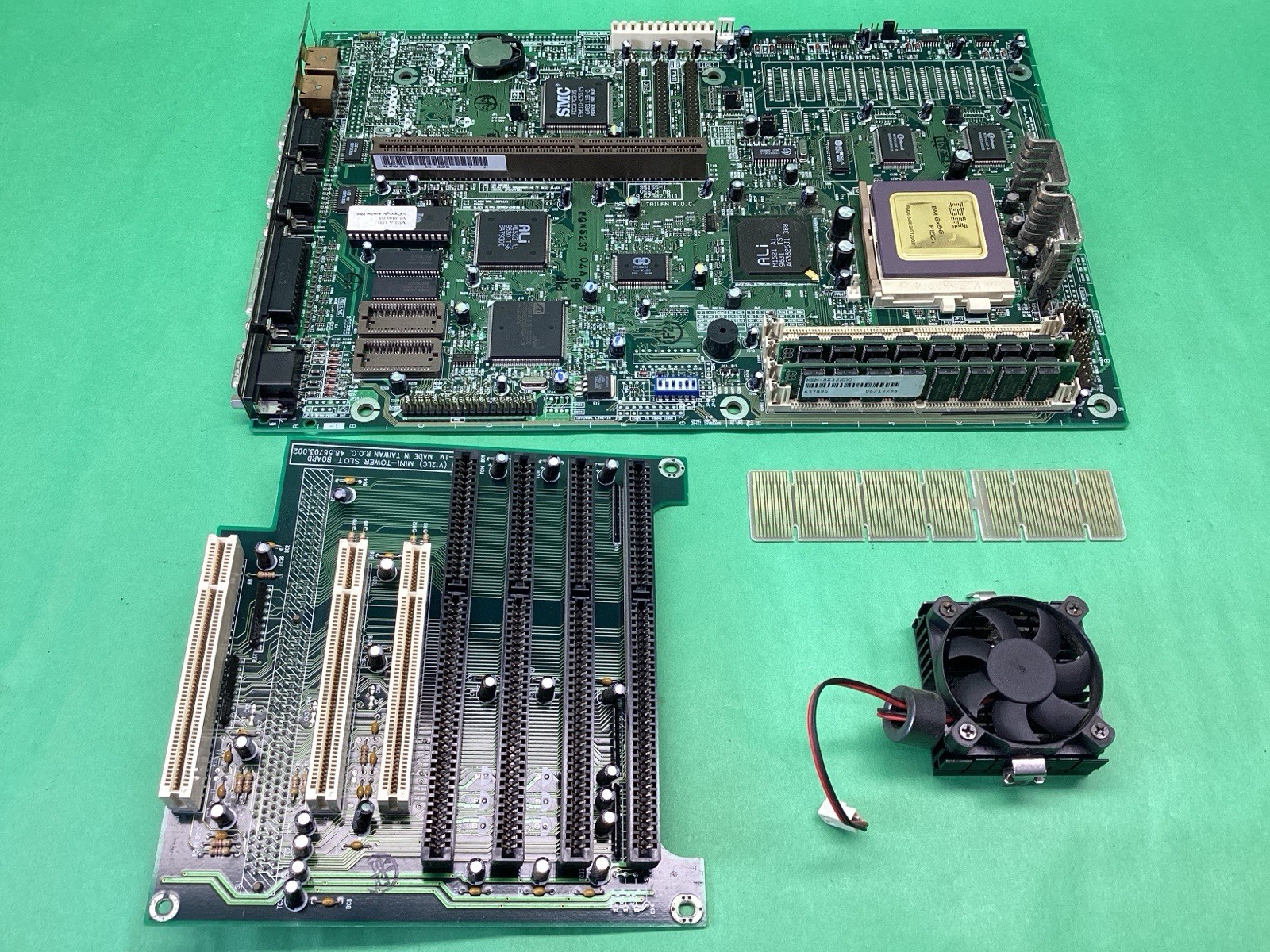 95155-1 V55LA MB Socket 7 Motherboard + IBM 6×86 P150+ CPU + RAM – UNTESTED