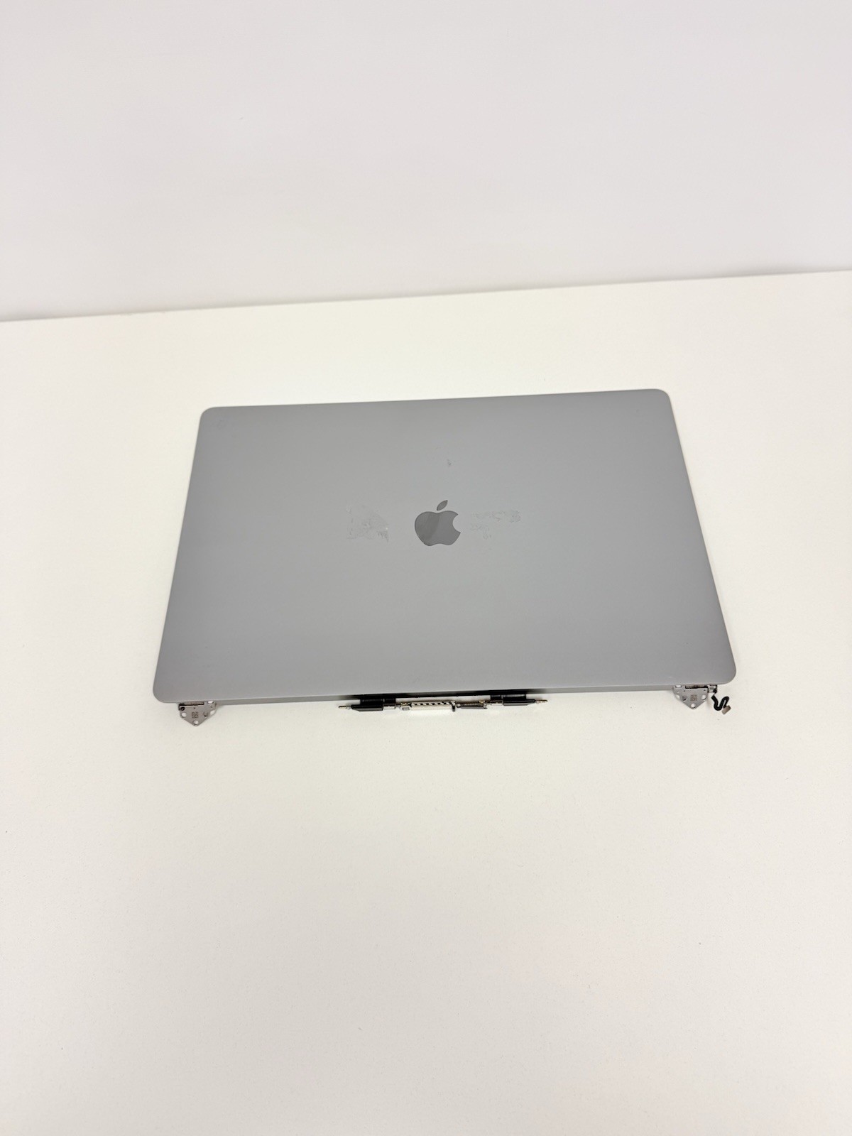 Apple MacBook Pro 16″ A2141 2019 LCD Screen Assembly Silver OEM