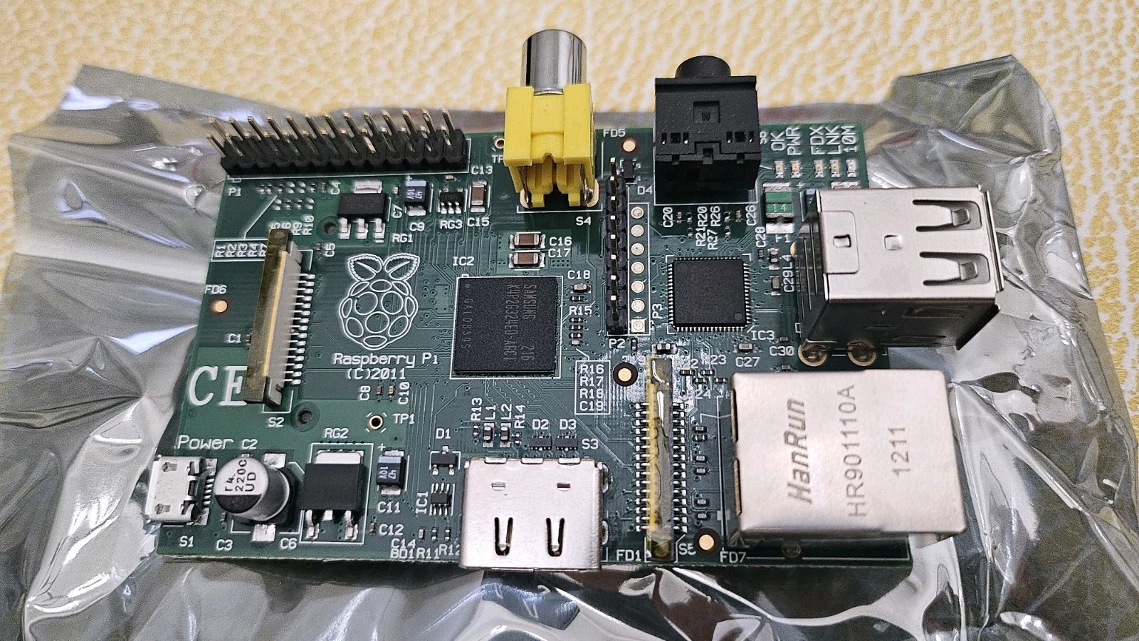 New element 14 Raspberry Pi B 512MB 2011.12