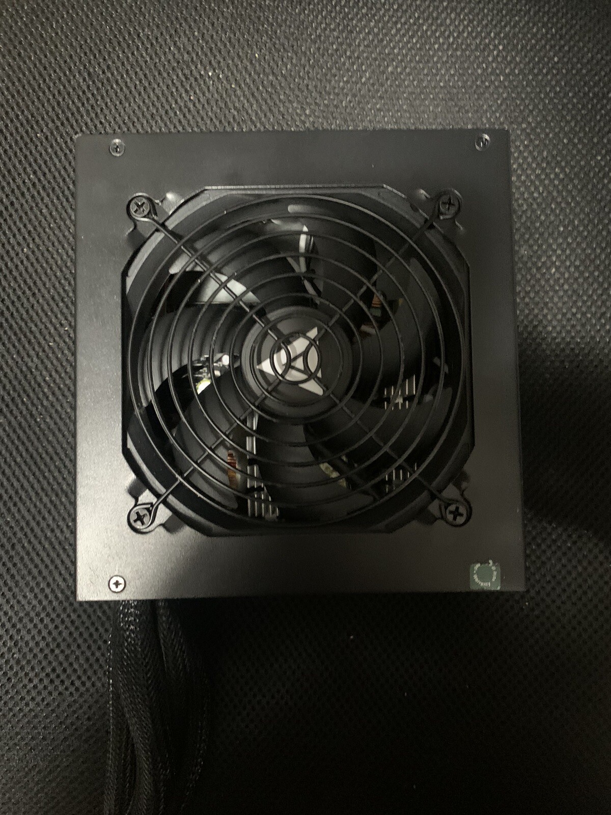 Apevia SPIRIT600W Spirit 600W ATX Power Supply with Auto-Thermally Controlled 12