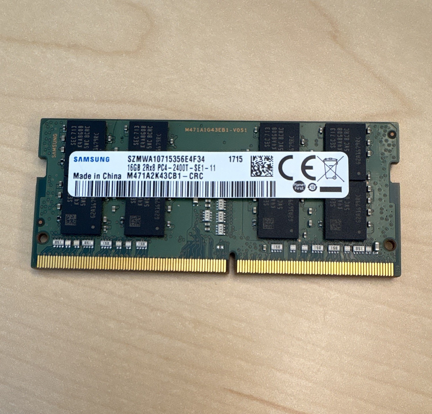 Samsung 16GB DDR4 SO-DIMM PC4-2400T 260-Pin Non-ECC RAM M471A2K43CB1-CRC
