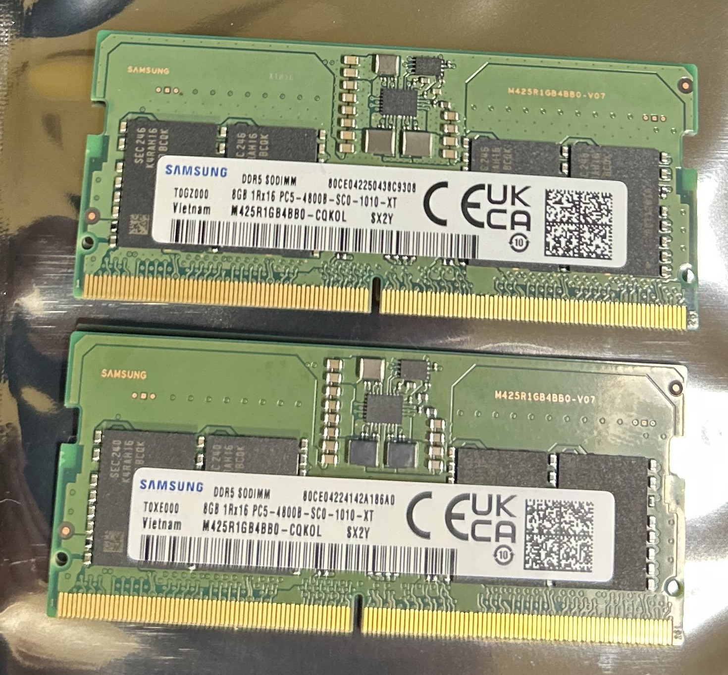 Samsung 16GB (2x8GB) DDR5 4800MHz PC5-38400 CL40 SODIMM 1Rx16 Single Rank 1.1V 2