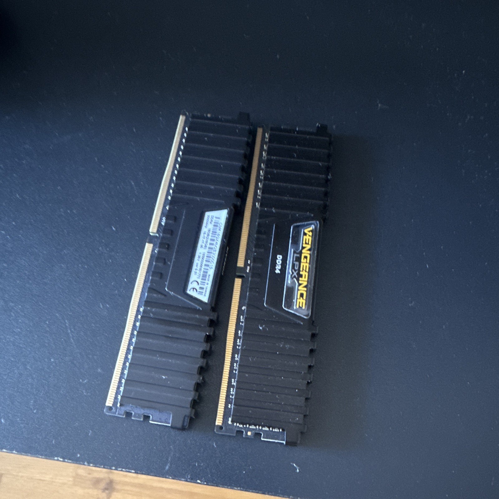 Corsair Vengeance LPX DDR4 16GB (2x8GB) 3000MHz DIMM RAM CMK16GX4M2B3000C15