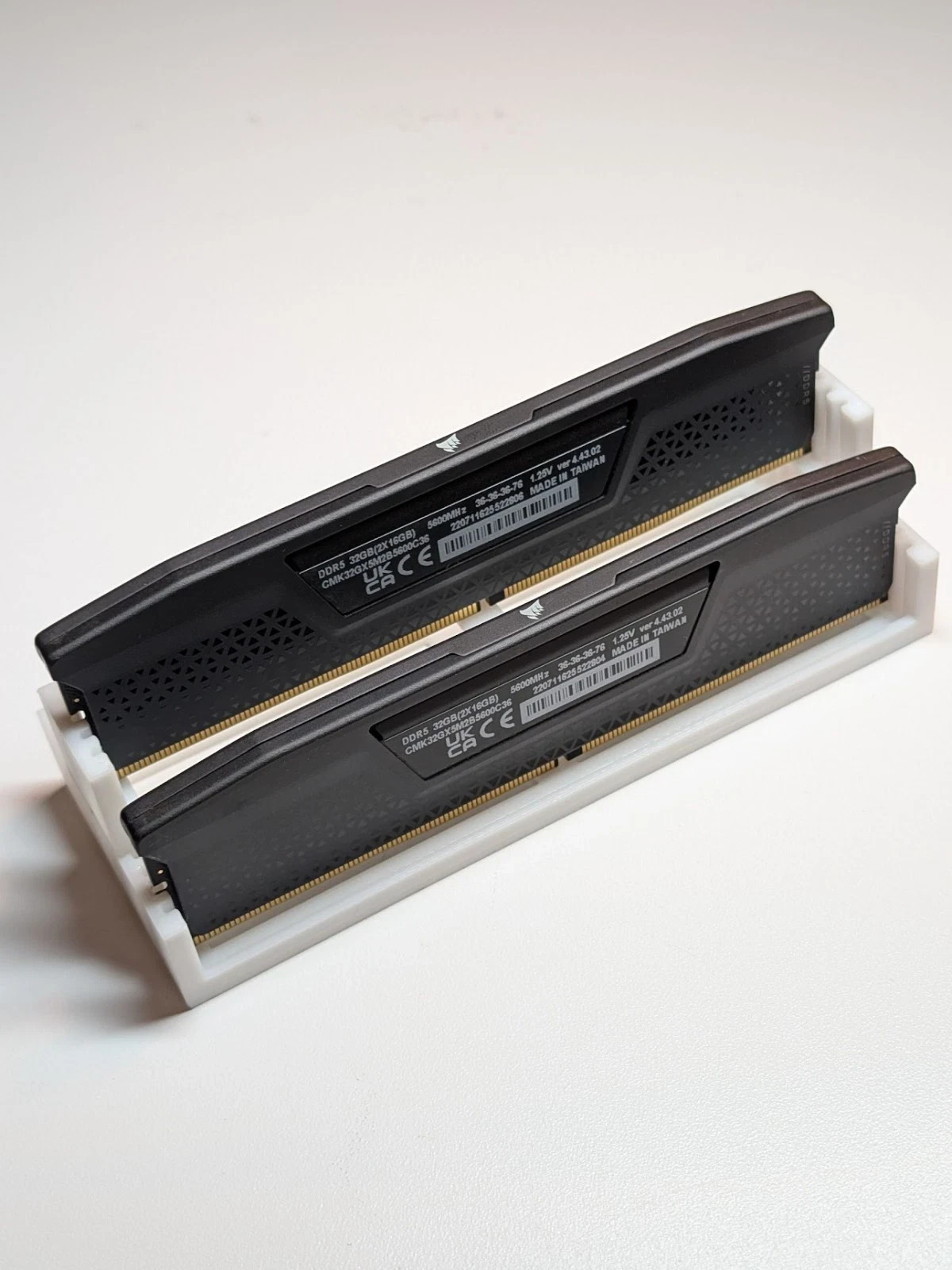Corsair Vengeance 32GB 2x16GB DDR5 5600 CL36 Intel XMP 3.0 Black