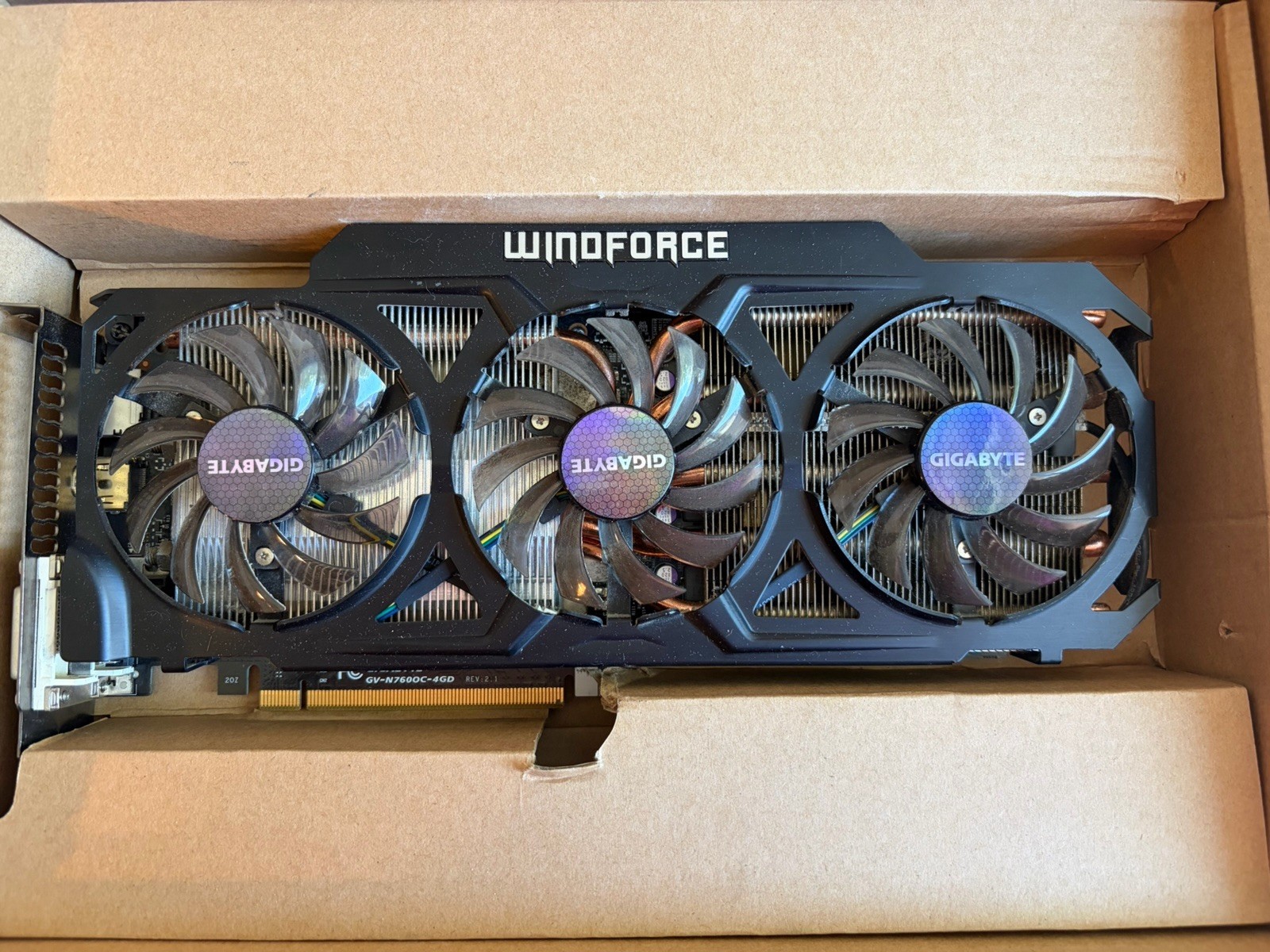 Gigabyte Windforce GeForce GTX 760 (GV-N760OC-4GD)