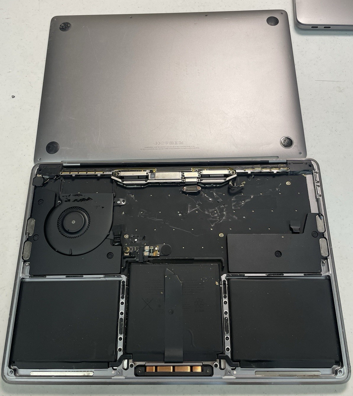 Lot of 2 Apple MacBook Pro A1708 13″ 2016 2017 For Parts Logic Boards Removed