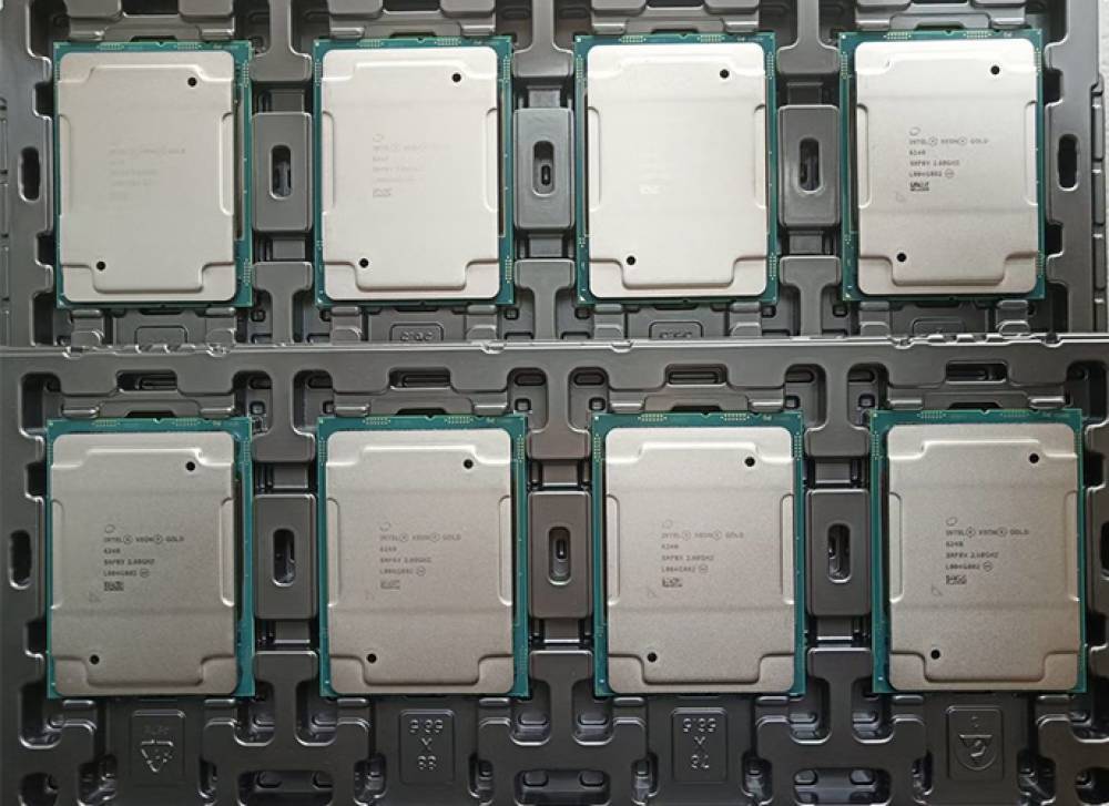 Intel Xeon Gold 6246R SRGZL 16C Server CPU 16x 3,40 GHz 35,75MB Cache 3647 CPU