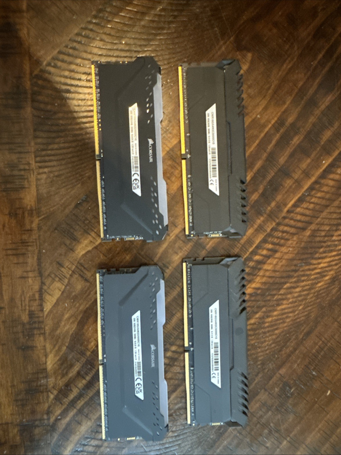 Corsair VENGEANCE RGB PRO 64GB (4x16GB) DDR4
